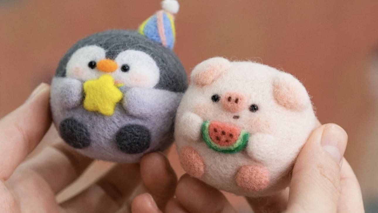 How to Get a Smooth Finish in Needle Felting? 15 needle felt