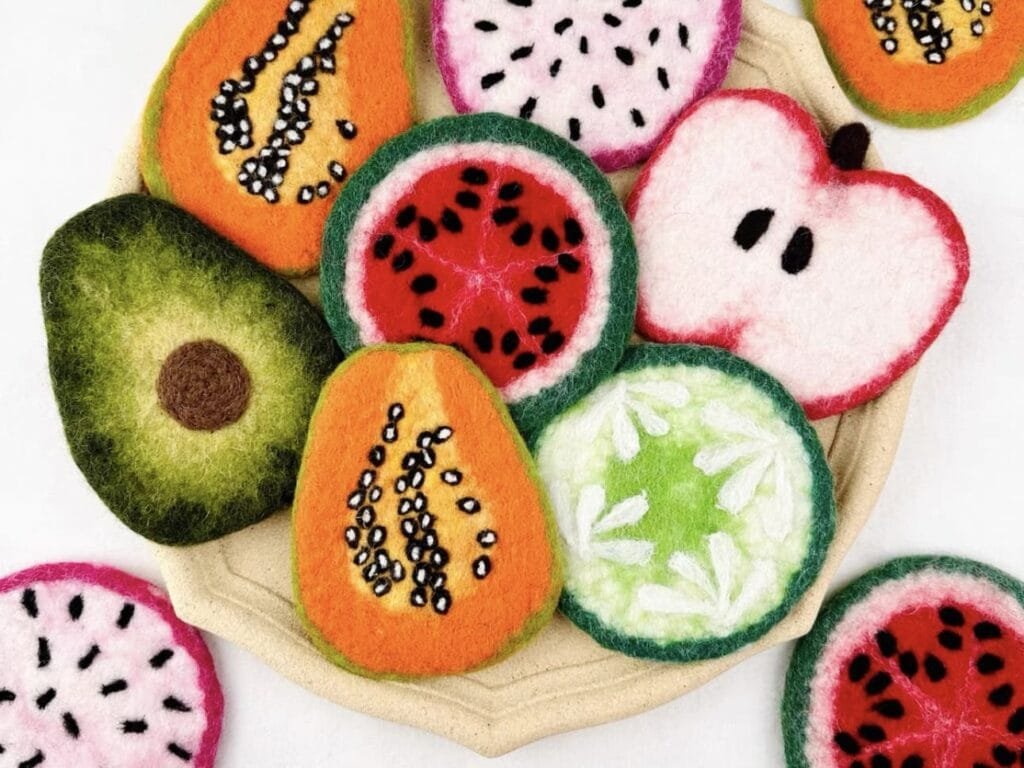 What is Needle Felting Used For? 22 felting ornaments 1