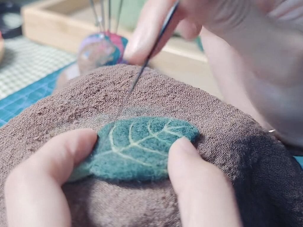 What Is the Best Needle for Needle Felting? 21 needle felting