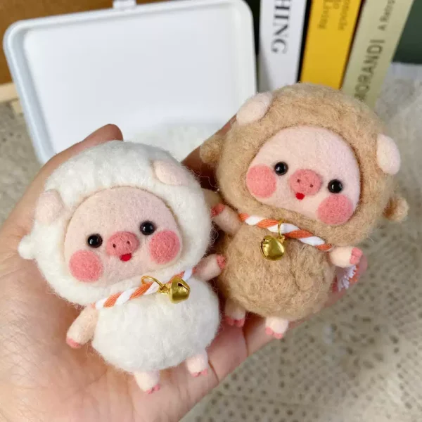 needle felting cloud Pig